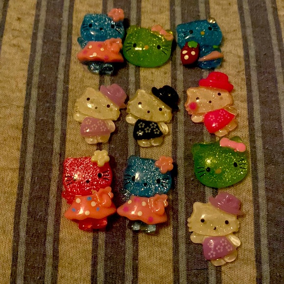 Hello Kitty Other - 10PC set of flat backs Hello kitty charms